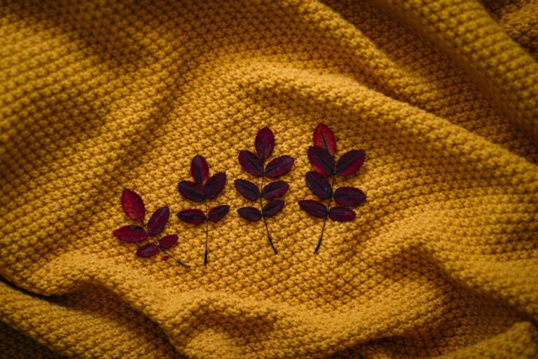 How to Crochet a Leaf: Easy Fall Crochet Leaf Tutorial