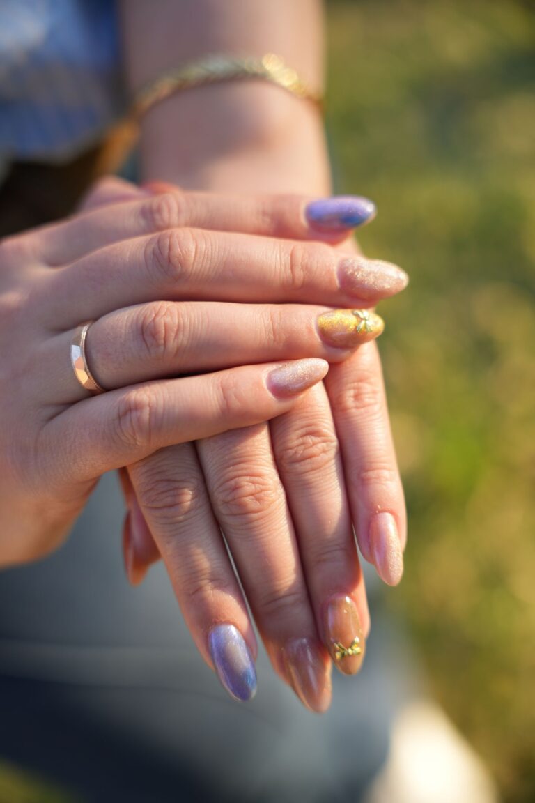 Ombre Nails with a Sponge: Easy Gradient, Regular Polish